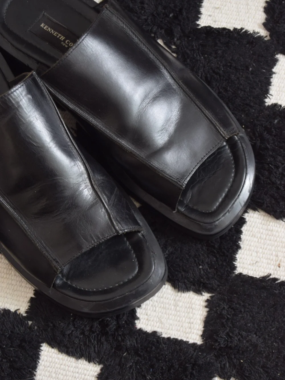 Kenneth Cole Black Leather Slide Sandals